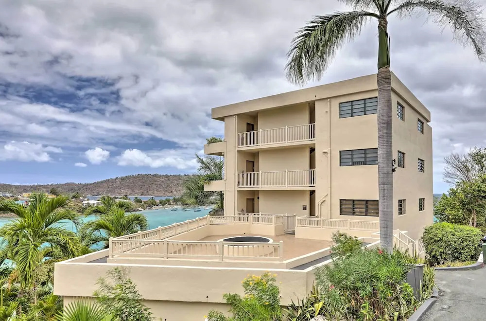 Saint Thomas Condo w/ Ocean Views, Walk to Beach
