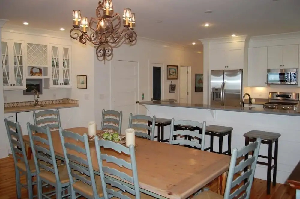 Happy Days - 5 Br Home