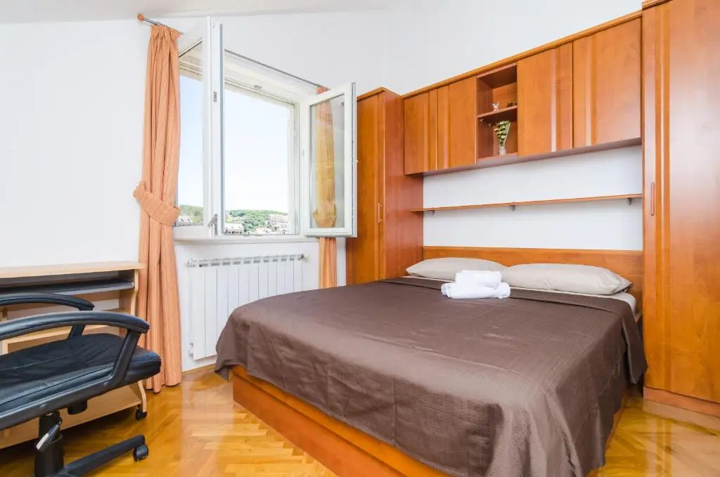 Apartment Feel Phili