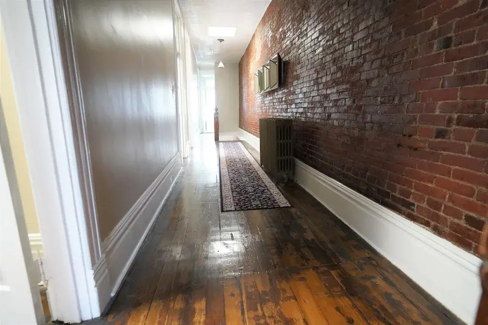 1210 Roland Way- Apartment