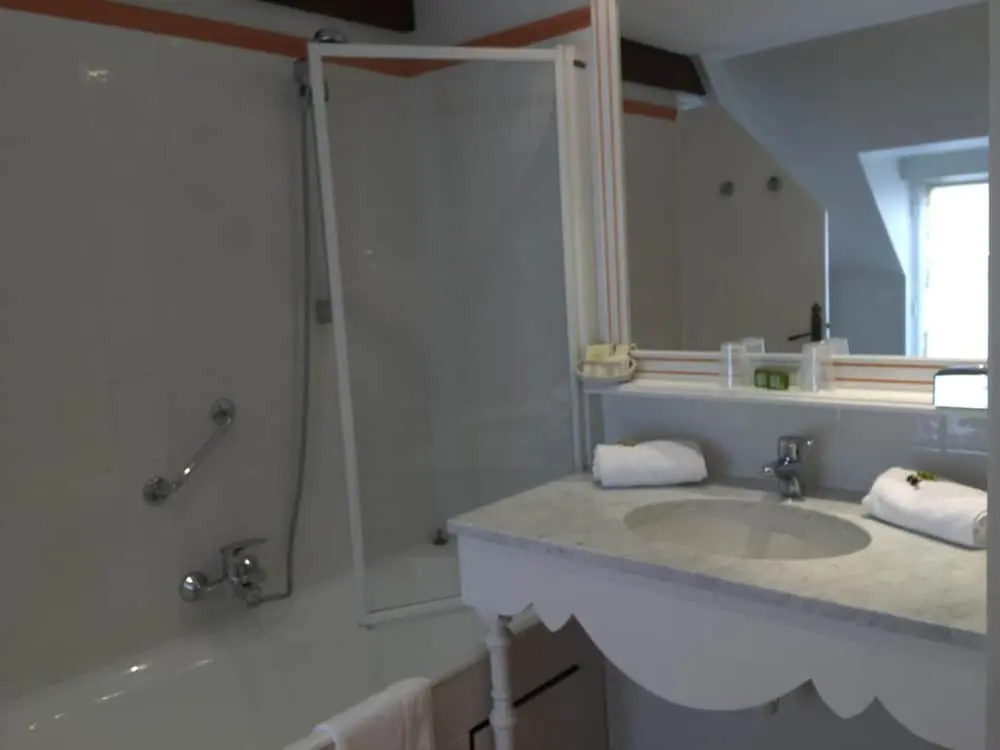 Logis Hôtel Auberge du Cheval Blanc