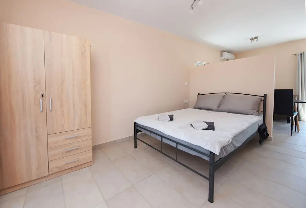 Happy Days Home Apartment und Studio/Penthouse