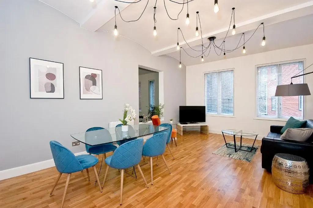 Mulberry Flat 2 - Two bedroom 1st floor by City Living London