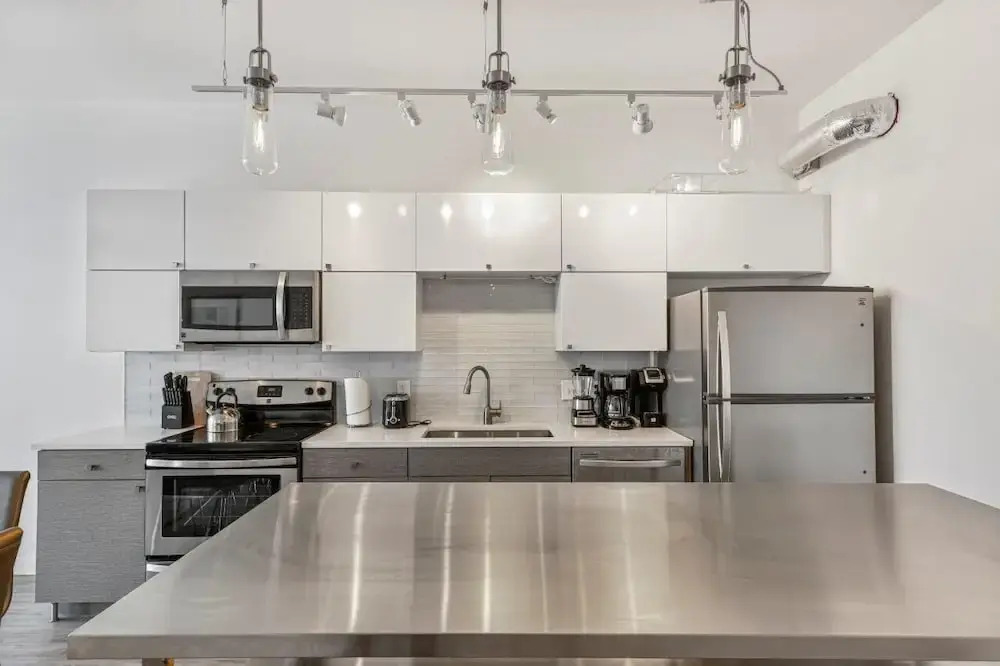 Sunset Boulevard Apartments