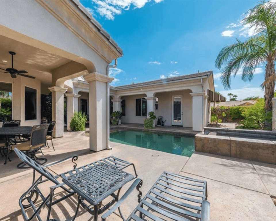 Villa Summer
