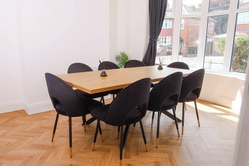 The Langdale - Where Comfort Meets Convenience