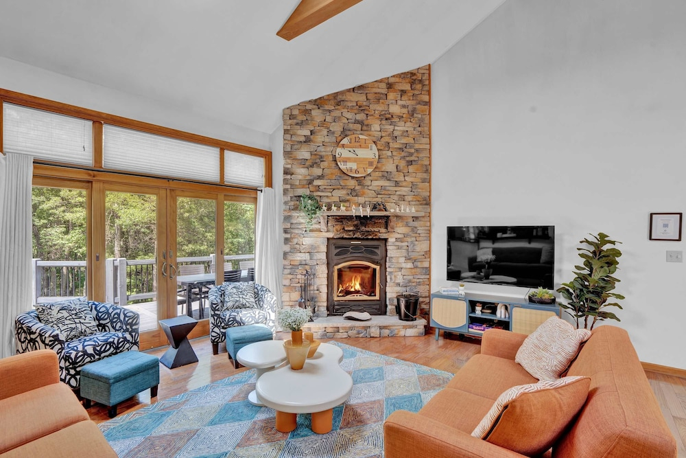Theater Room Hot Tub Game Room Near Ski Resorts