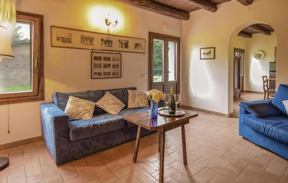 Beautiful Home In Taglio Di Po Ro