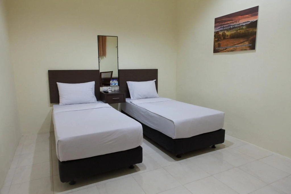 Mahkota Hotel Genteng