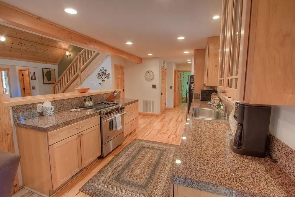 Knotty Pine Retreat 3 Bedroom Home