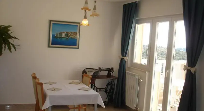 Apartmani Carol
