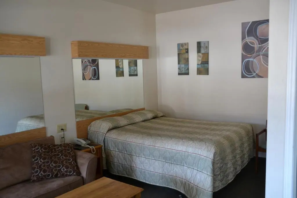 Calabogie Motor Inn