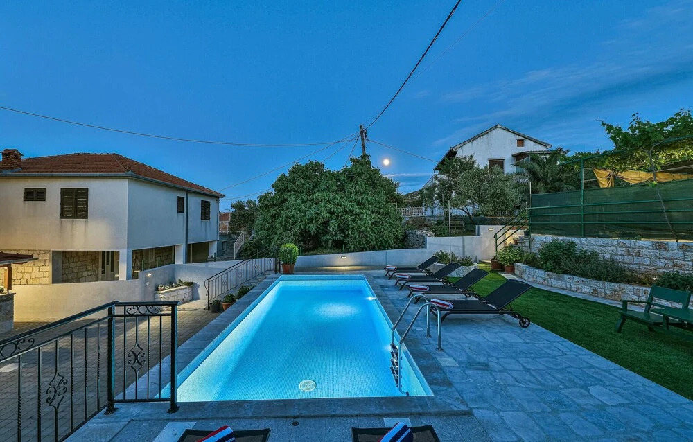 Awesome Home In Vinisce