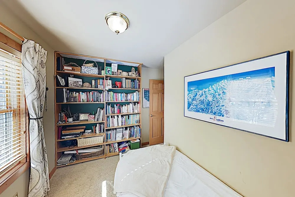 New Listing! Inviting Mountain W/ Hot Tub 4 Bedroom Home