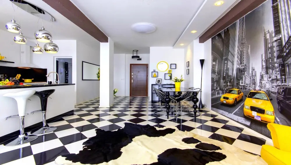 Penthouse Suites Rakovska Apartments