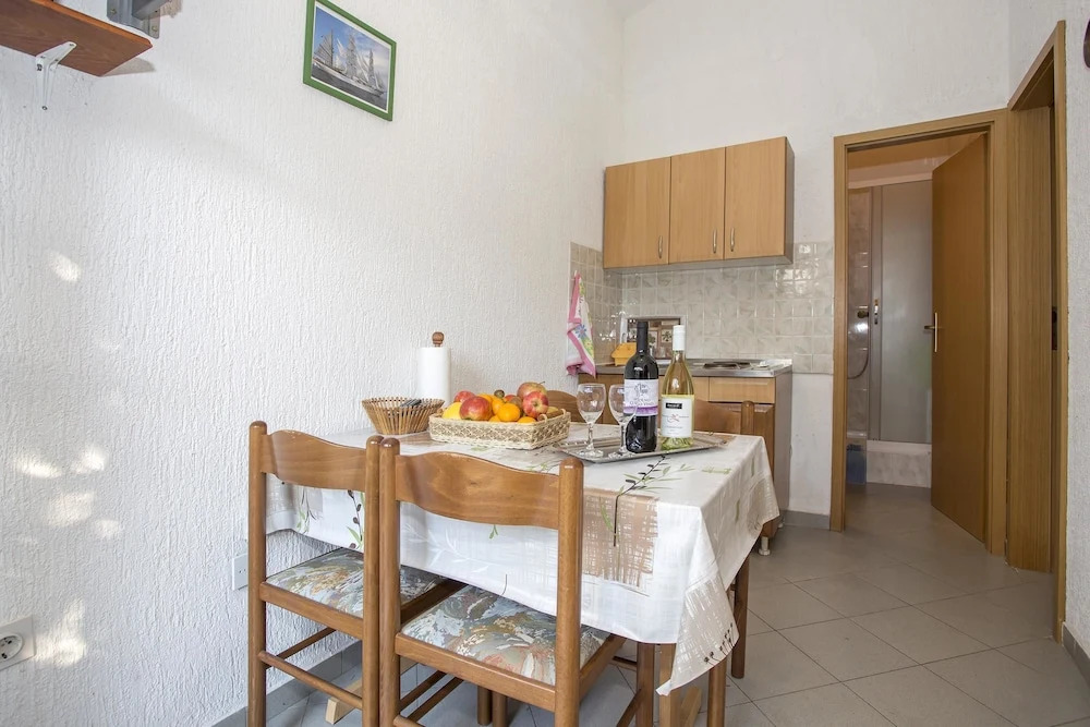 Apartments Kamelia 2110