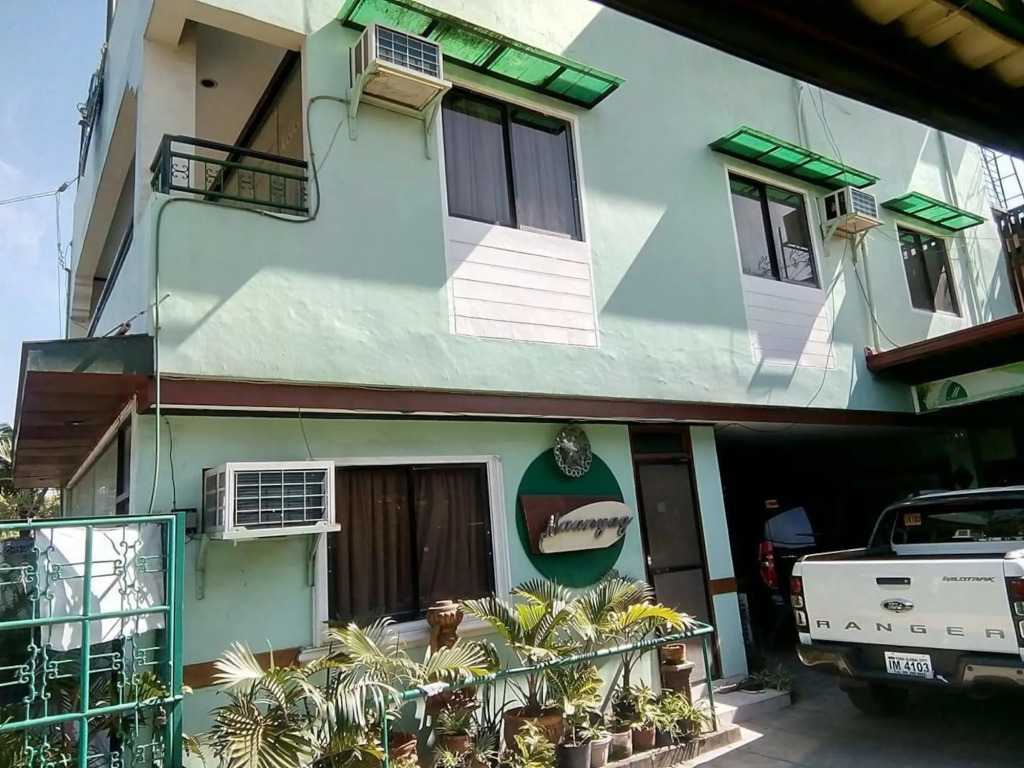 RedDoorz at Maanyag Pension House Mandaue