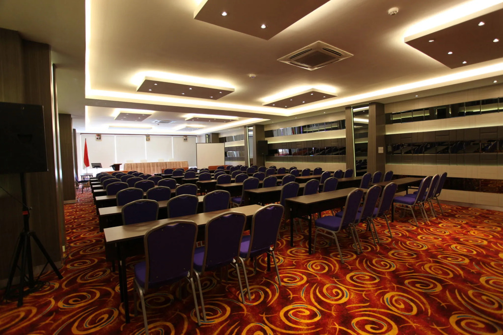 WThree Premier Hotel