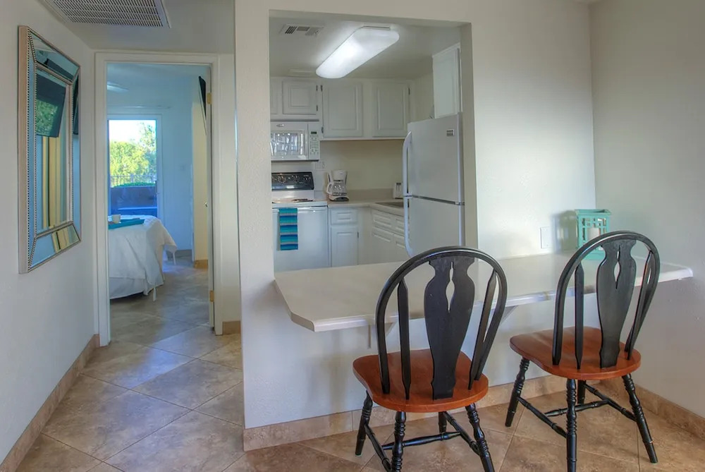 201 Fully Furnished with WiFi by RedAwning