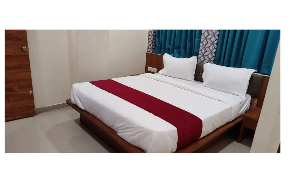 Hotel Red Rose