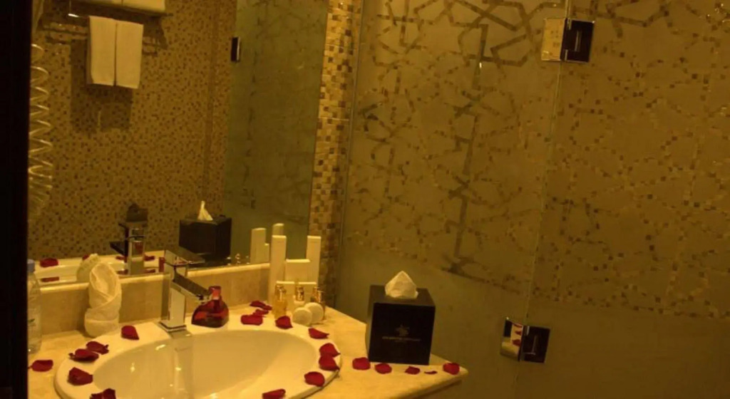 فندق فيلوران Veloran Hotel