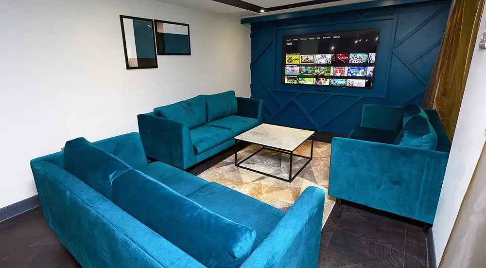 33 Parkside Coventry by Payman Club