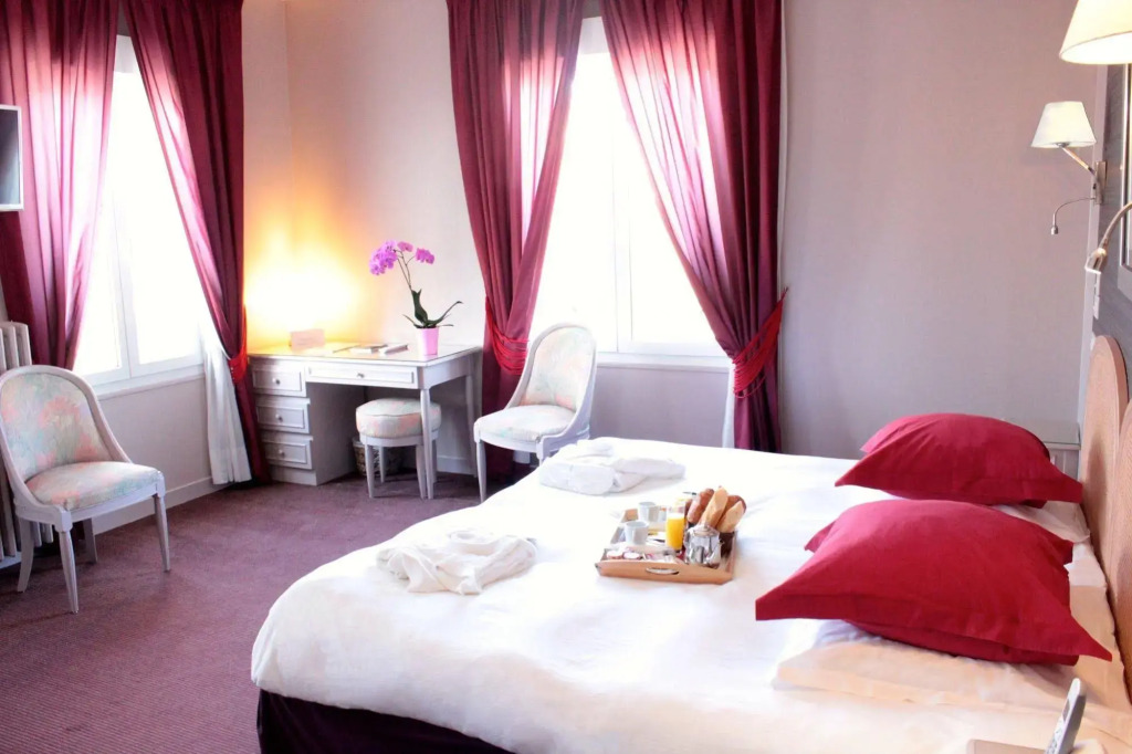 Grand Hotel de Courtoisville
