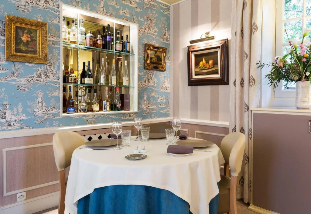 Logis Hôtels Restaurant La Mère Hamard