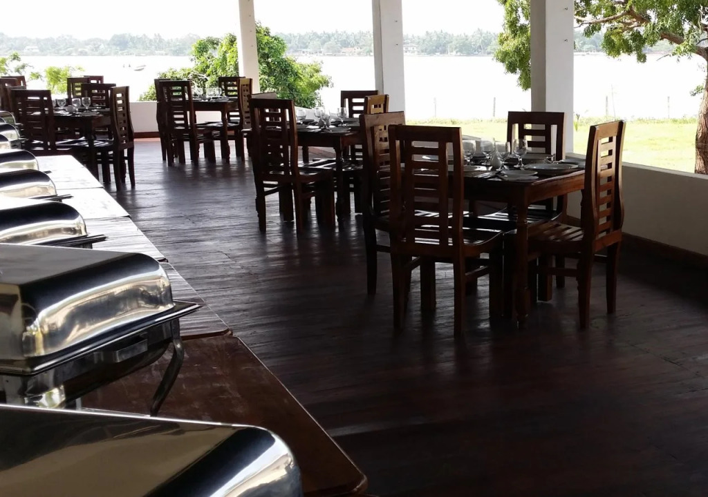 Hotel Naaval