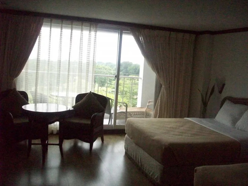 Koresco Hotel