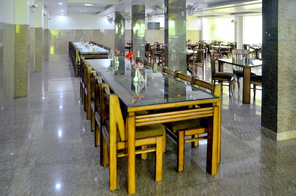 Collection O 4731 Hotel Surya Continental