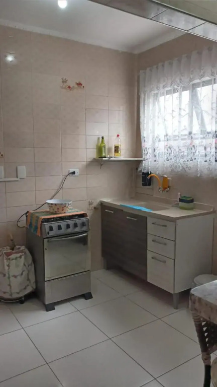 Apartamento com Internet e garagem FREE ! PRAIA GRANDE