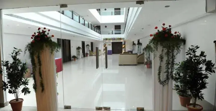 Hotel Midcity