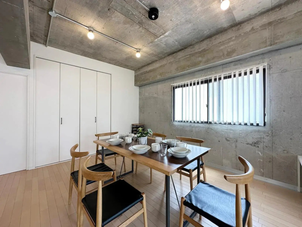 Modern Spacious Apartment Beside Peace Park 10 ppl