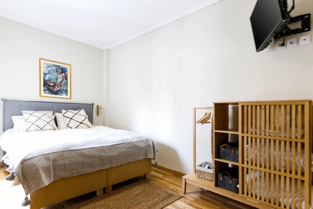 Brand New Central Luxury Residence