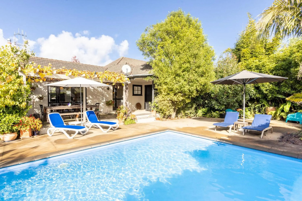 Havelock North central apartment