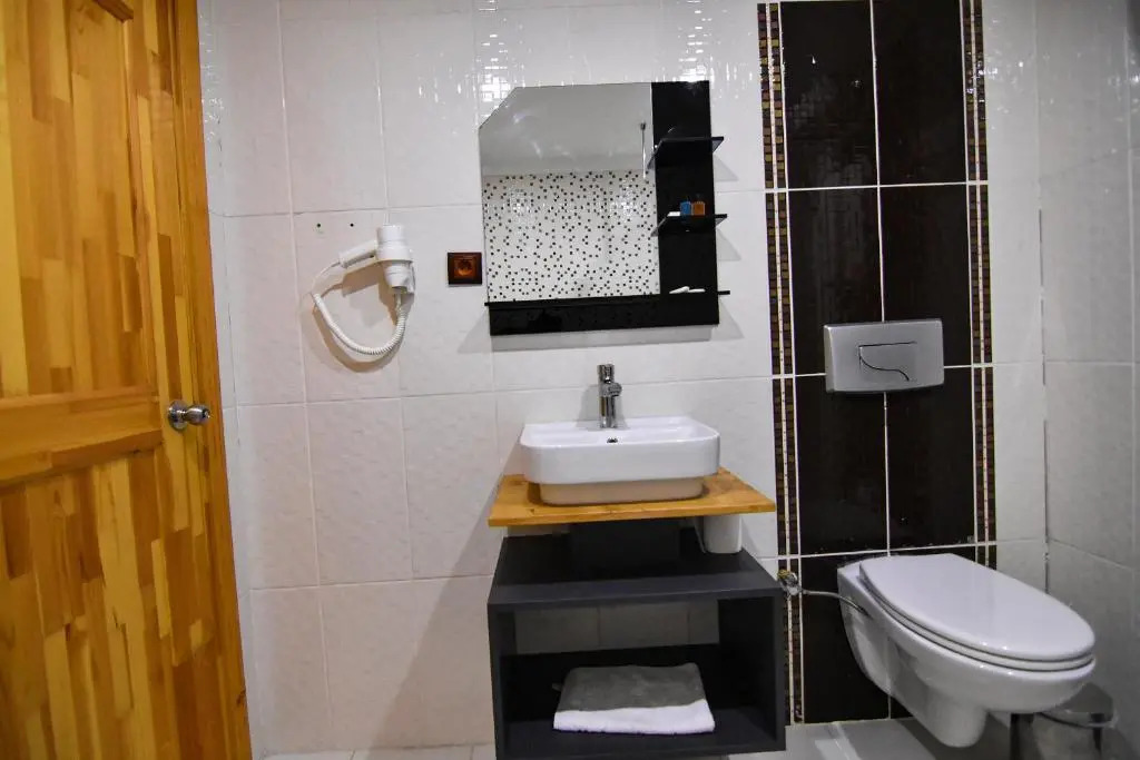 Green Palace Suite Hotel