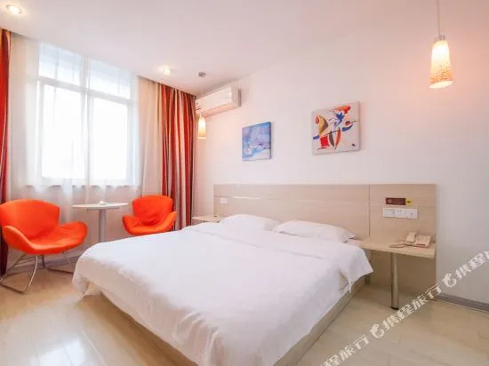 The Snypool Express Hotel