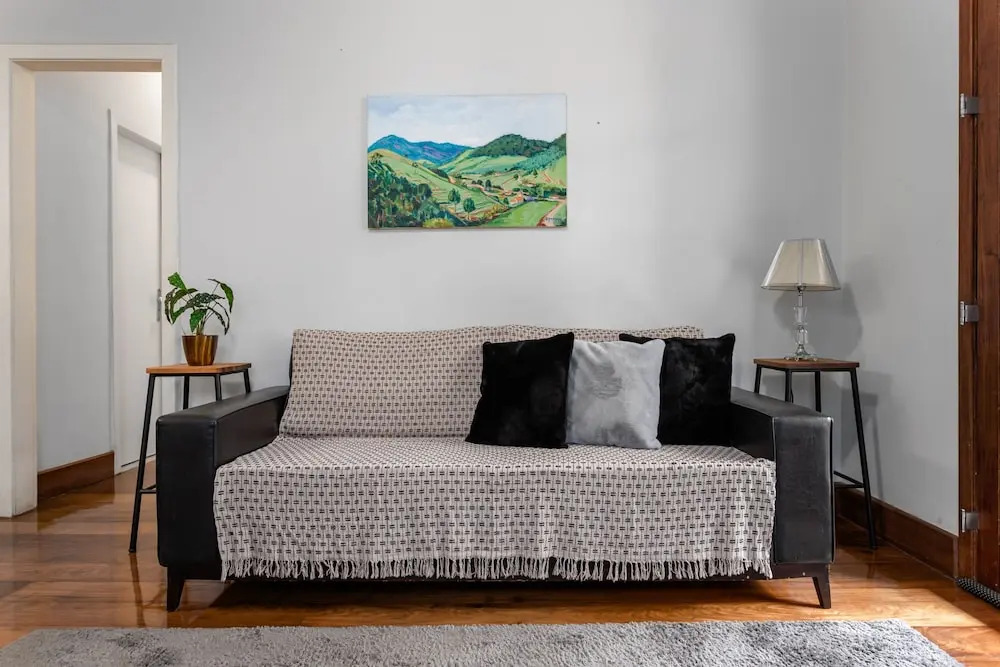 Close to the Underground and 10 Minutes From the Beach Mfb302