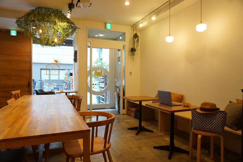Beehive Hostel Osaka