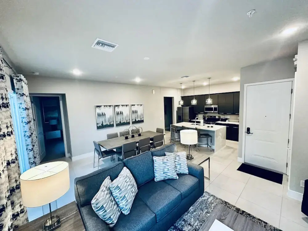 Beautiful Condo at Reunion