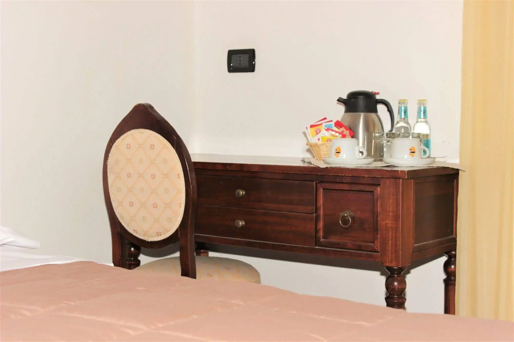 Albergo Navene