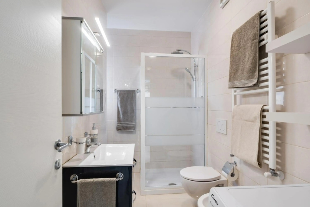 Sanremo Flat with Private Parking - Swimming Pool and NETFLIX