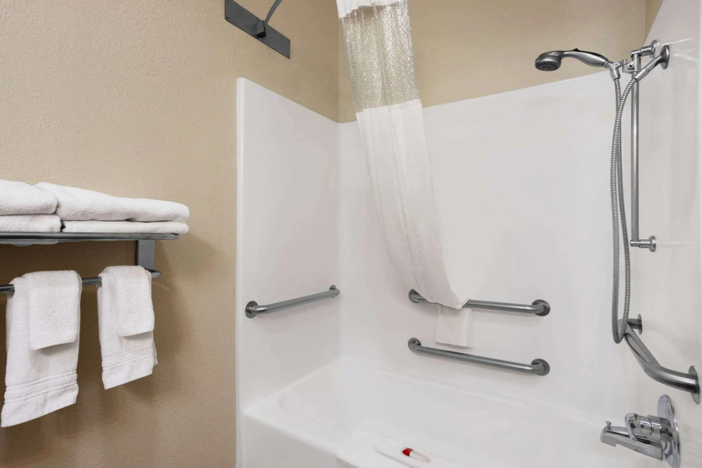 Ramada by Wyndham Elizabethtown