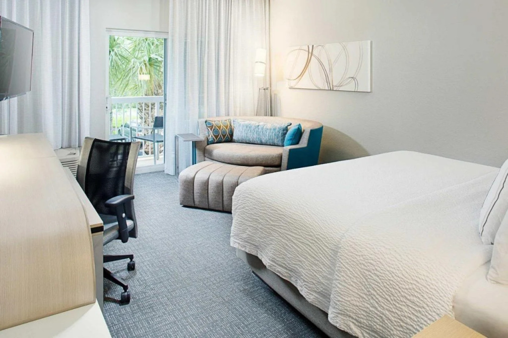 Courtyard by Marriott West Palm Beach Airport