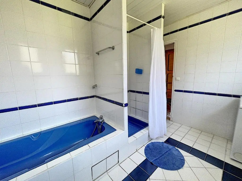 Maison Jullouville, 5 pièces, 8 personnes - FR-1-361-27