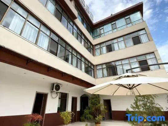 Tanchang Mountain Side Homestay