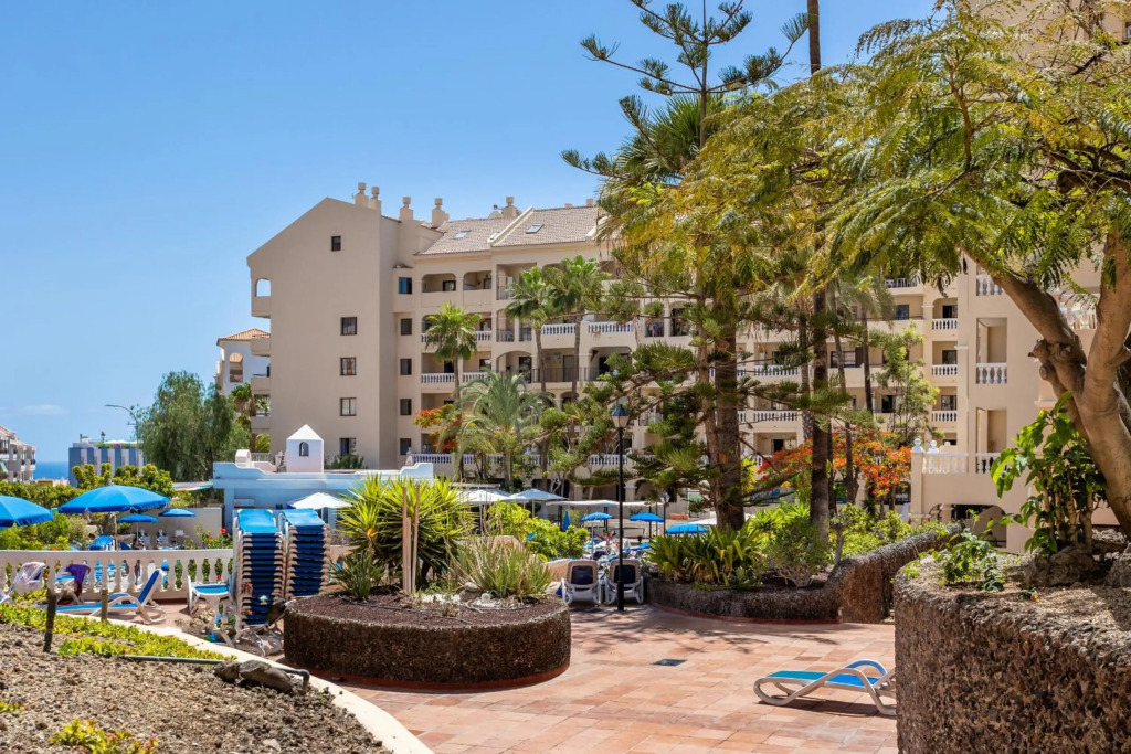 Matthew's Flat Los Cristianos by LoveTenerife