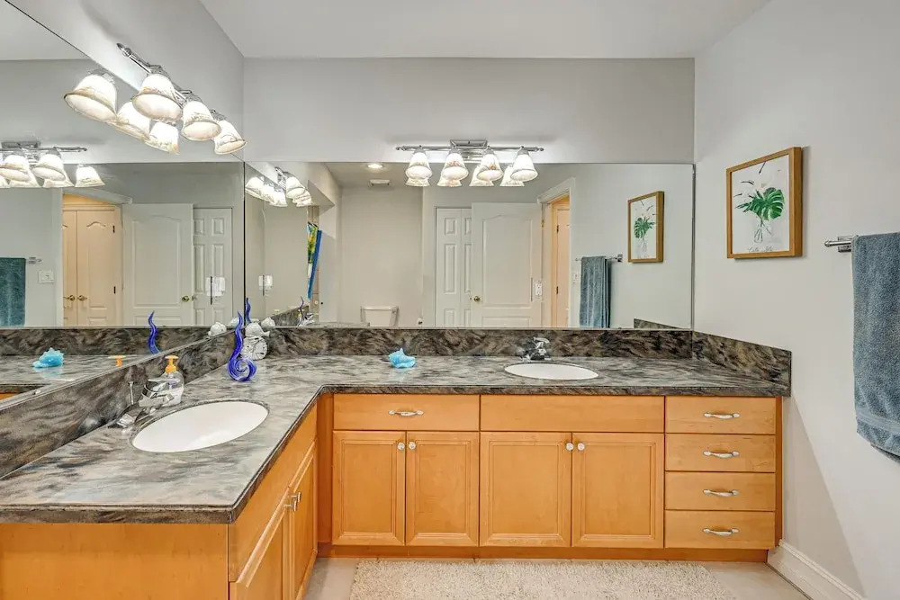 3 Mi to 5th Ave South: Quiet Getaway w/ Garden