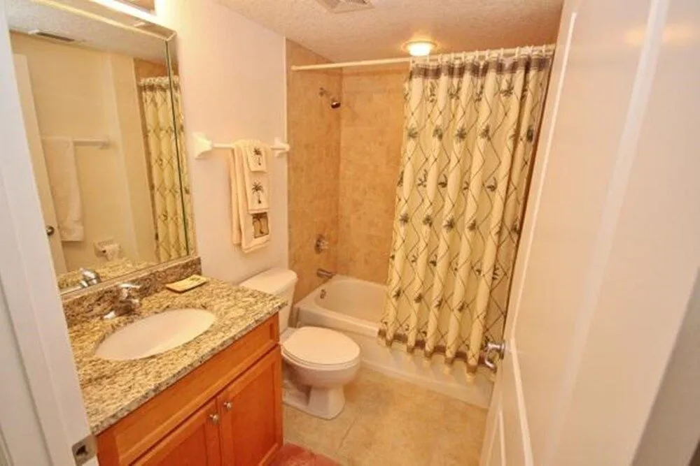 Oceanwalk 12-406 Apartment 2